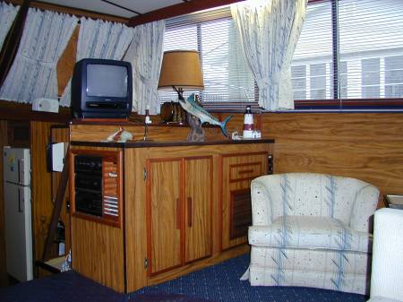  (A)Salon craigs list.JPG